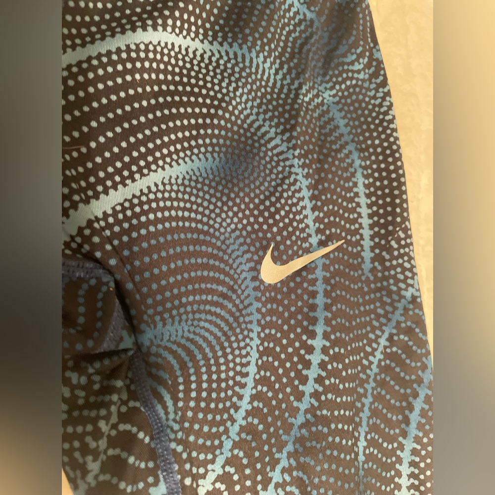 Nike crop leggings size S